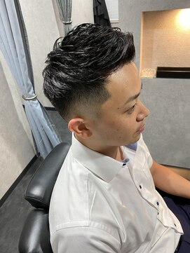 アントレース 池袋店(UNTRACE) アップバングフェード