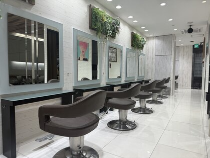 アース 熊本下通店(HAIR & MAKE EARTH)の写真
