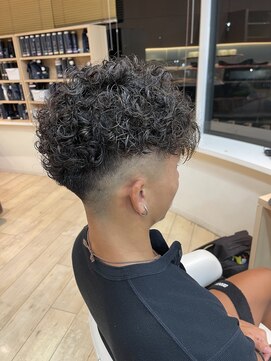 エムスリーヘアー イオンマリンピア店(MIII HAIR) スペインカール 極道パーマ メンズパーマ スキンフェード