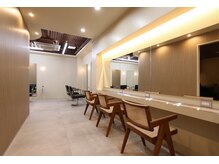 シオミエイチタルミ(shiomi H TARUMI)の雰囲気（落ち着いたカフェのようなモダンでシックなインテリア。垂水）