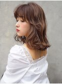 ふわっとレディミディ☆小顔やわらかラテベージュ