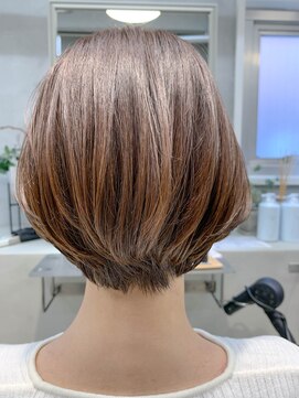 テトヘアー(teto hair) ナチュラルボブ、ショートボブ、イルミナカラー
