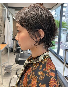 パプレ(PAPRE) ショートウルフスタイル　ジェル仕上げ