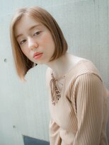 ルティア(Lutia)&nbsp;アプリコットベージュ　かきあげボブ