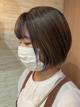 モアヘアー(MORE-HAIR) ショートボブ×ミルクティーカラー×フェイスフレーミング