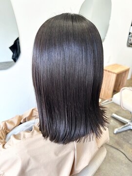 ビルド(build) くびレイヤーエモージュイメチェンハッシュカットフルバング