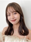 顔周りレイヤーカットくびれヘアミルクティーベージュカラー