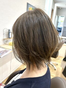 ヘアルーム クオーレ(hair room Cuore)の写真/【磐田】グレイカラーも"オシャレ×ダメージ軽減"♪ダメージでの髪質変化を避けながら行うケアカラー！