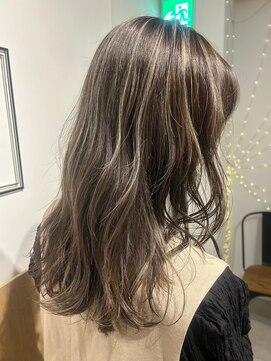 ギルド 東久留米店(GUILD) 立体感ハイライトで華やかロング
