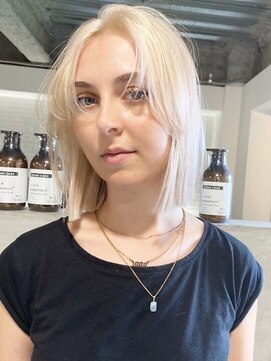 フリーク(FLEEK) 【FLEEK】ホワイトブロンド