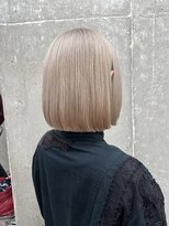 オーン 渋谷(OOn) ホワイトグレーボブ