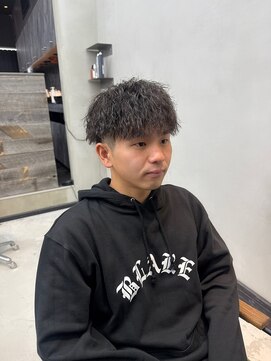 ネオン(NEON) ツイストスパイラルパーマ