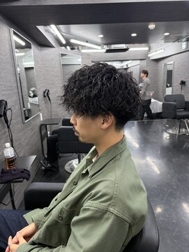 ローグ(ROGUE) ツイストスパイラルパーマツイスパメンズパーマツイスパ横浜