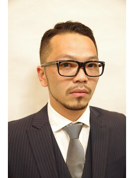 プレミアムバーバー 赤坂店(PREMIUM BARBER produce by HIRO GINZA) クラシカル七三＜赤坂＞＜理容室＞