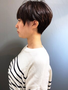 ラウンジ モリオ イケブクロ(Lounge MORIO Ikebukuro) 【morio池袋】大人かわいい黒髪ツーブロックマニッシュショート