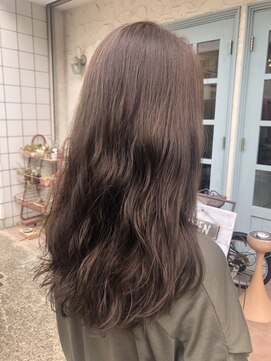 ラスティー(LUSTY) 「静岡袋井LUSTYラスティ」かき上げヘアに似合う秋冬グレージュ