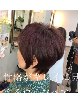 トータルビューティーステラ(TOTAL BEAUTY STELLA) お洒落な白髪染め　４０代、５０代にオススメ　ウルフカット