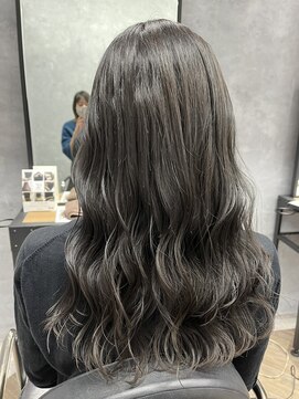 エル ヘアサロン なんば店(eL) eL☆MIKU 艶グレージュ グレーベージュ　OggiOtto