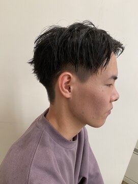 コワファースト 大分(COIFF1RST) ツーブロックショート