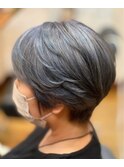 マッシュベースグレーヘア