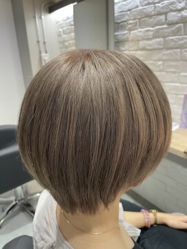 エイト 沖縄豊崎店(EIGHT toyosaki) ミルクティブロンド