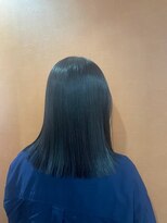 クネア(kunea)&nbsp;トリートメント/切りっぱなし/寒色系カラー