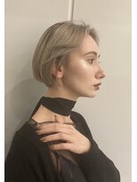 ジュリエッタ(giulietta) ショートボブ×バレイヤージュ×スモーキーベージュ