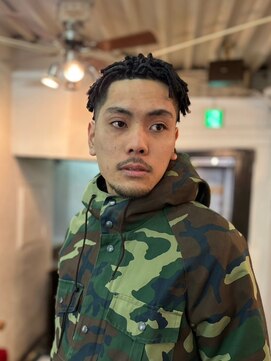 ビーバイエイトジェンツ(Bee by EIGHT GENTS) MEN'S HAIRマッシュウルフアッシュブラックカルマパーマ