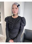 ホワイトシルバーカラー