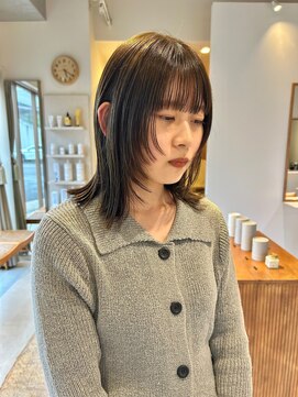 マイン(mine) レイヤーカット/オリーブカラー/ナチュラルウルフ