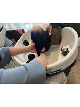 トリートメントで憧れの美髪を目指せる◎厳選されたトリートメントで髪の内側からしっかり補修します♪