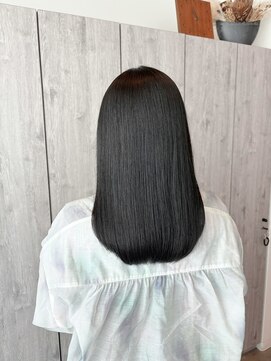 ヘアーリゾートノーブル(Hair Resort Noble) 【髪質改善ストレート】ツヤ/縮毛矯正/セミロング/黒髪/姫路