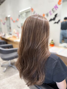 アヴァンス 京橋店(AVANCE) 京橋/透明感/ハイライト/白髪ぼかし/ロングヘア