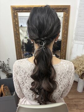 セニシエンタ(CENICIENTA) ローポニー