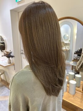 アンド ラ ブランシュ(&.La Blanche) 大人ガーリー/ダークアッシュ/ミディアムレイヤー/髪質改善