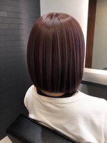 ソラヘアー(SORA hair) ツヤ感ラベンダーブラウン×切りっぱなしボブ