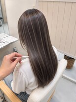 レヴァ(LEVA)&nbsp;ハイライトが思うようにならない！茨木でコントラストハイライト