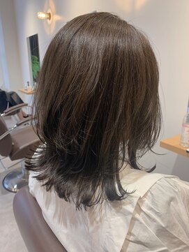 ミア 立川駅(MIA) 大人カーキグレージュ