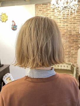 シレーナ ヘアーリゾート(Sirena Hair Resort) Sirena Hair Risort 　切りっぱなしボブ