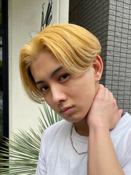 アメリ(AMELIE) ブロンドセンターパート