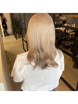 ライリー(riley) ホワイトブロンド