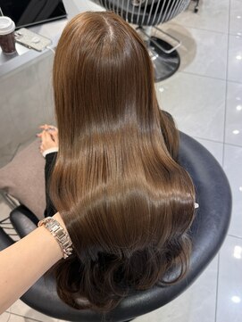 ユーフォリア 池袋東口駅前店(Euphoria) 【Euphoria Rina】ブリーチなしダブルカラー・ヘーゼルベージュ