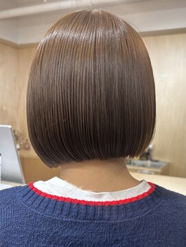 フルリール(fleurir) ミニボブ/ボブ/切りっぱなしボブ/ベージュ/