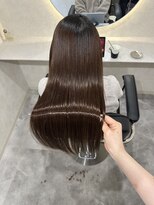 ホワイト(WHITE)&nbsp;髪質改善　縮毛矯正　ロングヘア　トリートメント