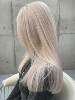 プネル 渋谷(PUNEL)&nbsp;原宿　ホワイトベージュ　顔まわりレイヤー　ケアブリーチ2回