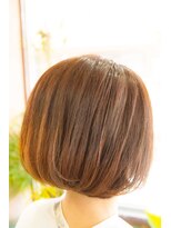 ネス(NESS) オレンジェベージュカラーの入ったハイライトボブ237