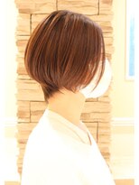 レウナ 外苑前(Reuna)&nbsp;【30代40代50代】カットで決まる大人可愛いひし形ショートボブ