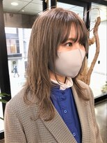 デヴェロペ(Devellope.)&nbsp;【Devellope.】ミディアムウルフ　ブリーチカラー　ベージュ