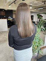 ノイ(NEU)&nbsp;【NEU×石田】やわらかフォギーベージュカラー♪