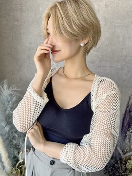 ミコ(mico.) ハイトーン×ショート